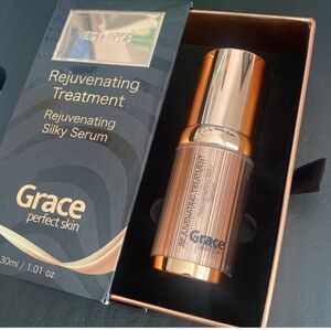 Grace NEW Rejuvenating Treatment in Gold and Black